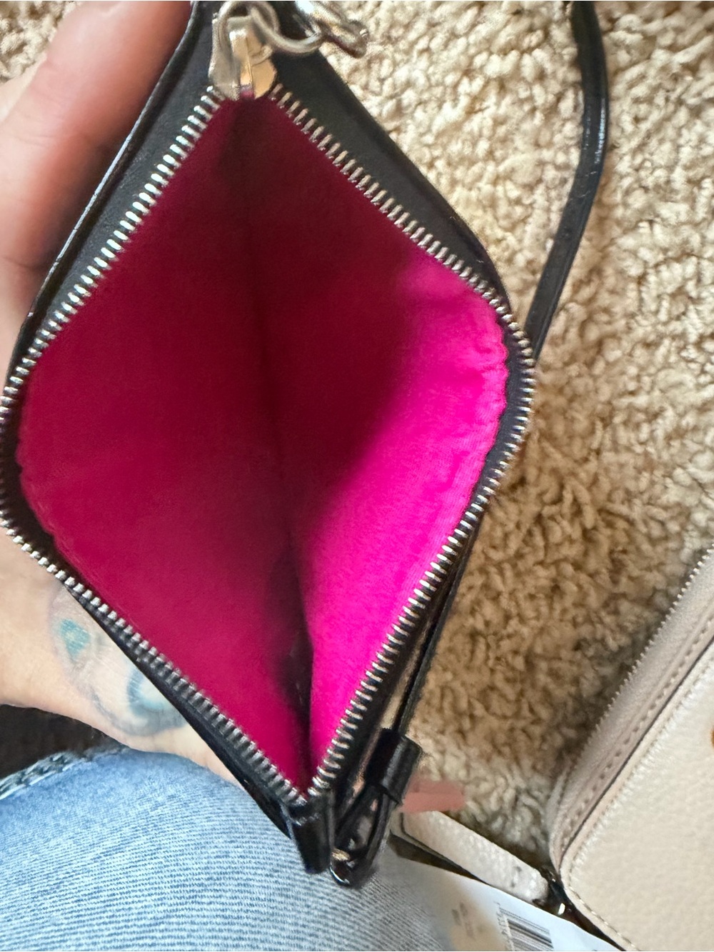Authentic Coach Black Leather Wristlet with pink interior NO CALLOUTS *HANGTAG - Picture 3 of 3